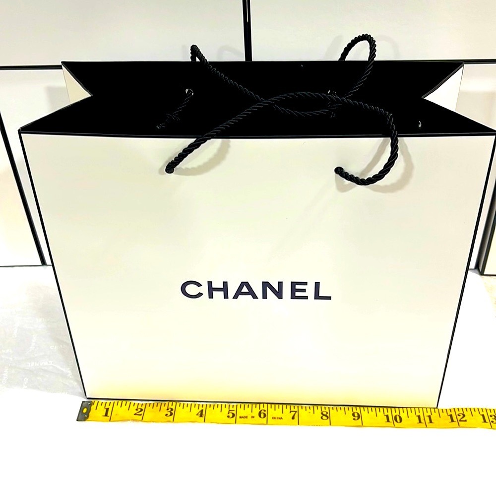 Chanel Bag - Picture 5 of 8
